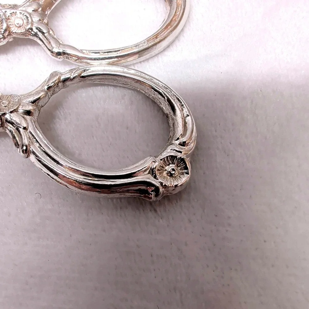 Vintage Italian Silver Plated Scissor Serving Tongs Floral Ornate MCM 8 inch